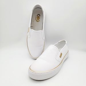 - 🆕 Guess GBD White Slip On Shoes Size 6.5